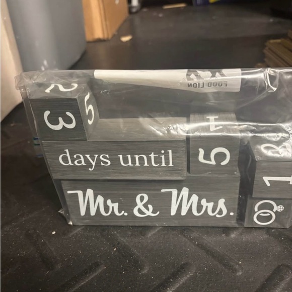 Gray Countdown Blocks - Picture 2 of 2